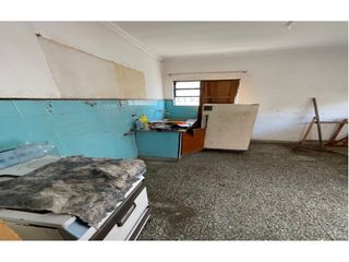 Foto 5 de casa sobre calle 520 con salida 520 bis entre 513 y 515