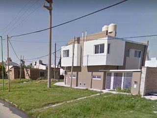 Duplex en venta - 2 dormitorios 2 baño - 70mts2 - La Plata