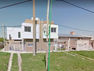 Duplex en venta - 2 dormitorios 2 baño - 70mts2 - La Plata