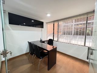 Foto 4 de oficina en venta en chicó norte. Cod V7491648