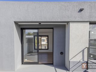 Dúplex en venta - 2 Dormitorios 2 Baños 1 Cochera- 82Mts2 - Tolosa