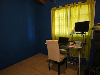Dúplex en venta de 3 dormitorios c/ cochera en Villa Gobernador Udaondo