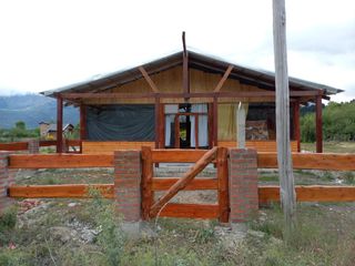 Local de 155m2 en construcción más Monoambiente de 30m2 en Paraje Entre Ríos, Chubut