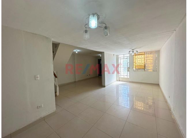 Casa en Venta en Callao - Więcej