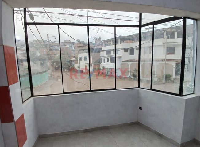 Casa en Venta en Villa María del Triunfo - Widok 6