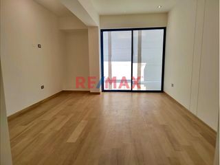 Foto 14 de ¡Vive en la Exclusiva Urb. Hortensias de California! 🌟

Vende hermoso dúplex de 151 m² en un condominio cerrado y vigilado 24/7 con cámaras de segur