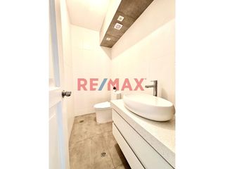 Foto 17 de ¡Vive en la Exclusiva Urb. Hortensias de California! 🌟

Vende hermoso dúplex de 151 m² en un condominio cerrado y vigilado 24/7 con cámaras de segur