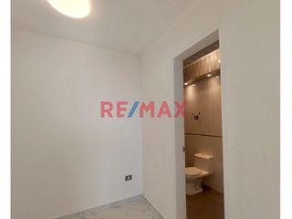 Foto 10 de ¡Vive en la Exclusiva Urb. Hortensias de California! 🌟

Vende hermoso dúplex de 151 m² en un condominio cerrado y vigilado 24/7 con cámaras de segur