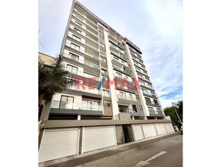 Foto 21 de ¡Vive en la Exclusiva Urb. Hortensias de California! 🌟

Vende hermoso dúplex de 151 m² en un condominio cerrado y vigilado 24/7 con cámaras de segur