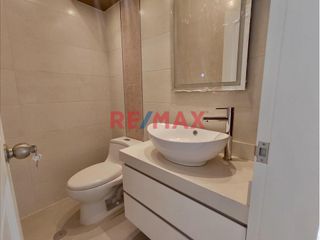 Foto 11 de ¡Vive en la Exclusiva Urb. Hortensias de California! 🌟

Vende hermoso dúplex de 151 m² en un condominio cerrado y vigilado 24/7 con cámaras de segur