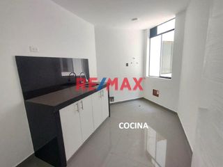 Foto 5 de AREA TOTAL 136m² 
UBICADO: 
FRENTE A PLAZA NORTE URB. TREBOL 1ERA ETAPA – LOS OLIVOS, JIRON TOMAS CATARI Y ANTONIO CABO AL COSTADO DEL COLEGIO QUIÑO