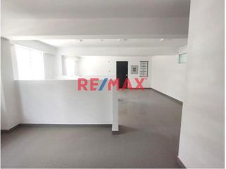 Foto 2 de AREA TOTAL 136m² 
UBICADO: 
FRENTE A PLAZA NORTE URB. TREBOL 1ERA ETAPA – LOS OLIVOS, JIRON TOMAS CATARI Y ANTONIO CABO AL COSTADO DEL COLEGIO QUIÑO