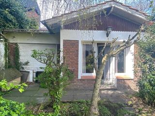 Foto 13 de LATORRE PROP VENDE IMPORTANTE CHALET  5 AMB