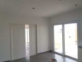 Foto 13 de Casa en venta. Lote interno. con pileta San Matías, Escobar