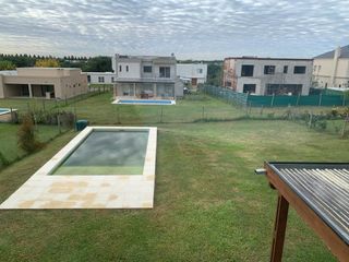 Foto 24 de Casa en venta. Lote interno. con pileta San Matías, Escobar