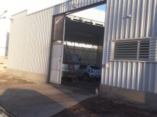 Foto 4 de ALQUILO  GALPON EN ZONA SEMI INDUSTRIAL NEUQUEN