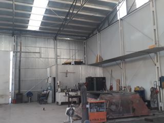 Foto 3 de ALQUILO  GALPON EN ZONA SEMI INDUSTRIAL NEUQUEN