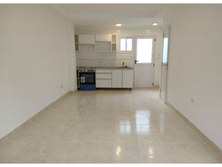 Foto 1 de Duplex tres ambientes