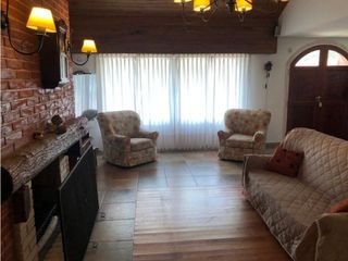 Foto 3 de Casa con amplio lote barrio Los Troncos