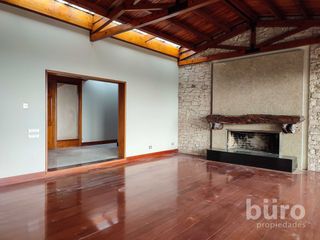Foto 4 de GRAN CASA DE 6 DORM EN VENTA EN CONDOMINIO CASUARINAS PISCINA Y VISTA A CIUDAD