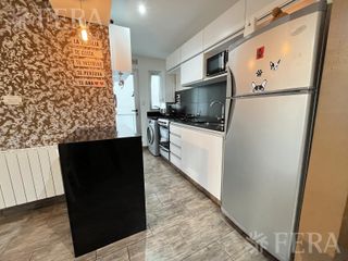 Venta departamento de 2 ambientes con balcón en Quilmes (28688)