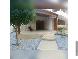 Foto 3 de CASA EN VENTA BARRIO JARDÍN- SANTA MARTA | 739