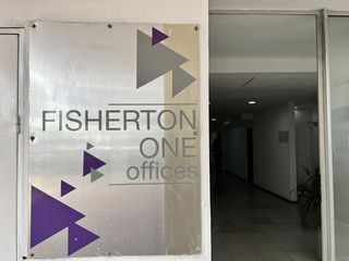 VENTA oficina en  Fisherton plaza chic mall