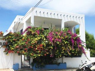 Mission Possible: Chipipe House Just Blocks From The Beach: Se Alquila Casa Cerca del Mar en Chipipe - Salinas