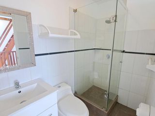 Foto 15 de Venta Departamento Triplex Unidad Vecinal Mirones-Lima