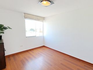 Foto 8 de Venta Departamento Triplex Unidad Vecinal Mirones-Lima