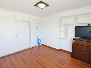 Foto 9 de Venta Departamento Triplex Unidad Vecinal Mirones-Lima