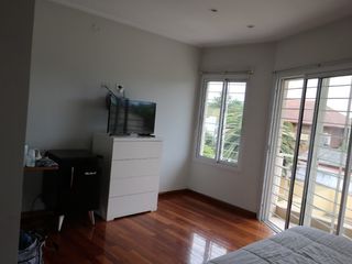 Foto 8 de Triplex en venta en Quilmes Oeste