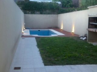 Foto 17 de Triplex en venta en Quilmes Oeste