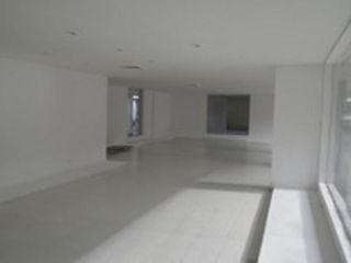 Centro de Guayaquil Casco Comercial alquilo local comercial de 323 m2