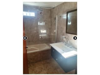 Foto 12 de VENTA CHALET Chalet de 4 amb más depto de 2 ambientes LOS PINARES