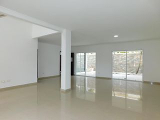 Foto 4 de casa condominio en arriendo/venta en la castellana. Cod A78799