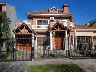 Foto 1 de Chalet en venta en Quilmes Oeste