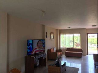 Foto 2 de casa de venta en urbanización zona sur de manta