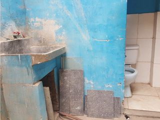 Foto 12 de REMATE CASA DE 2 PISOS EN AVENIDA A PRECIO DE TERRENO EN CHICLAYO