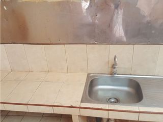 Foto 9 de REMATE CASA DE 2 PISOS EN AVENIDA A PRECIO DE TERRENO EN CHICLAYO