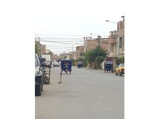 Foto 4 de REMATE CASA DE 2 PISOS EN AVENIDA A PRECIO DE TERRENO EN CHICLAYO