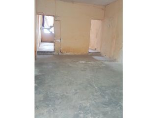 Foto 6 de REMATE CASA DE 2 PISOS EN AVENIDA A PRECIO DE TERRENO EN CHICLAYO
