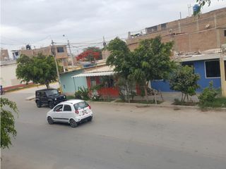 Foto 2 de REMATE CASA DE 2 PISOS EN AVENIDA A PRECIO DE TERRENO EN CHICLAYO