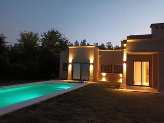 Foto 26 de Casa en alquiler amoblada y equipada  en  el Barrio El Cardal I
