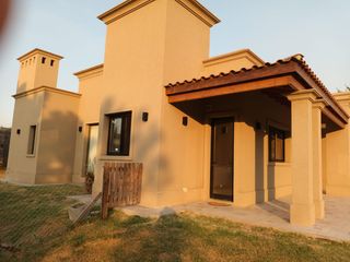 Foto 6 de Casa en alquiler amoblada y equipada  en  el Barrio El Cardal I
