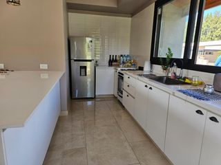 Foto 18 de Casa en alquiler amoblada y equipada  en  el Barrio El Cardal I