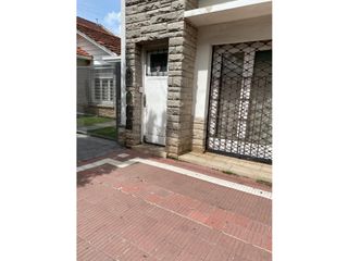 Foto 10 de PH tipo casa en La Perla  FRENCH