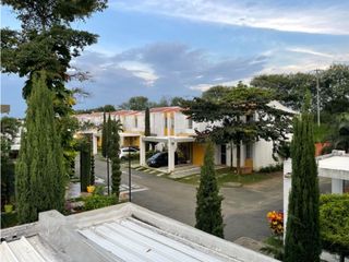 VENDO CASA CAMPESTRE EN HACIENDA EL CASTILLO