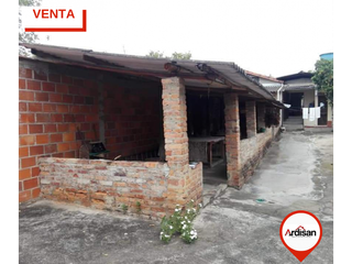 Foto 5 de AMPLIA CASA PLANA DE 460MTS