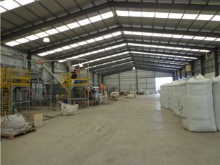 Foto 5 de Moderno galpón, ex fábrica de reciclado plasticos. Apto varios emprendimientos.